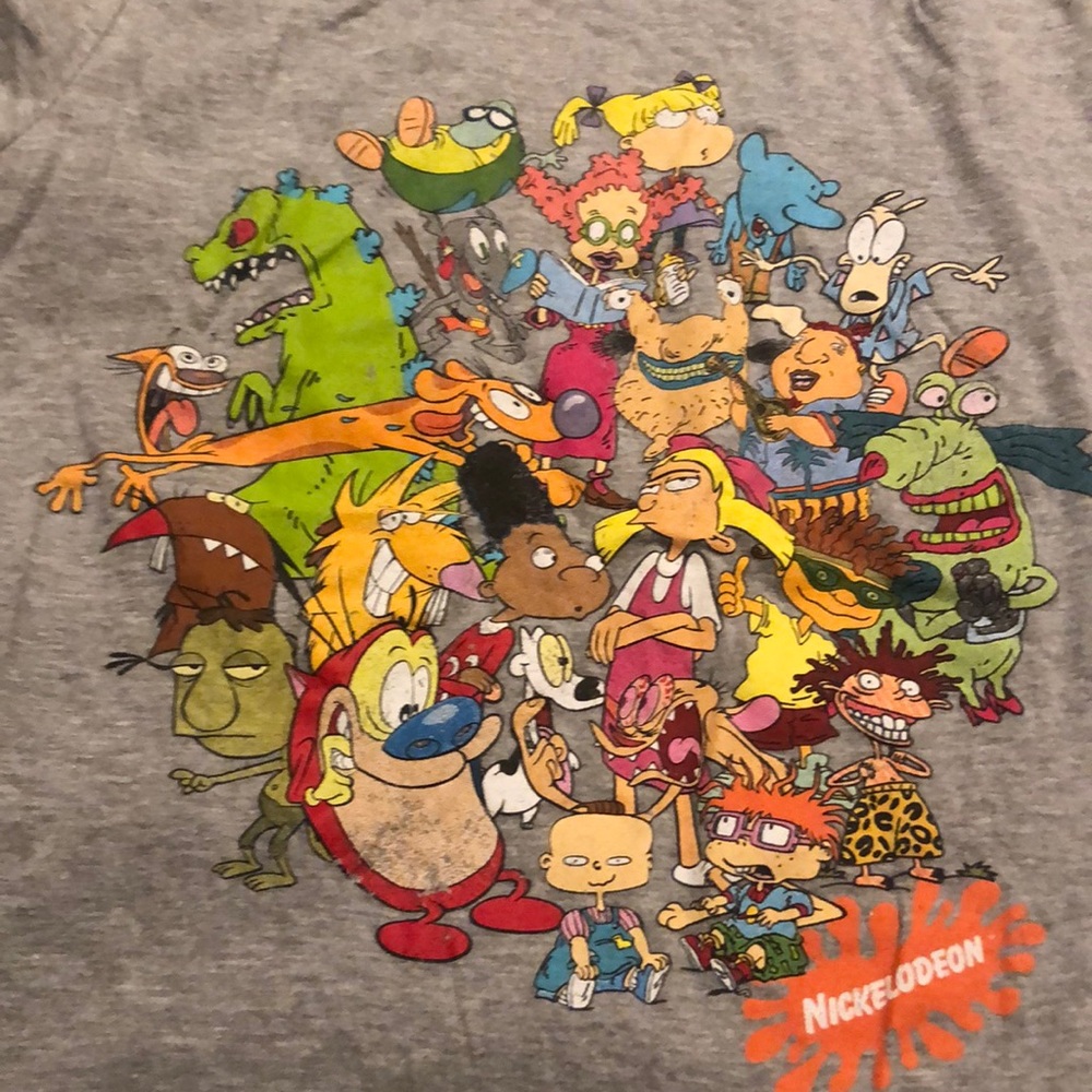 Women’s small Nickelodeon character shirt.